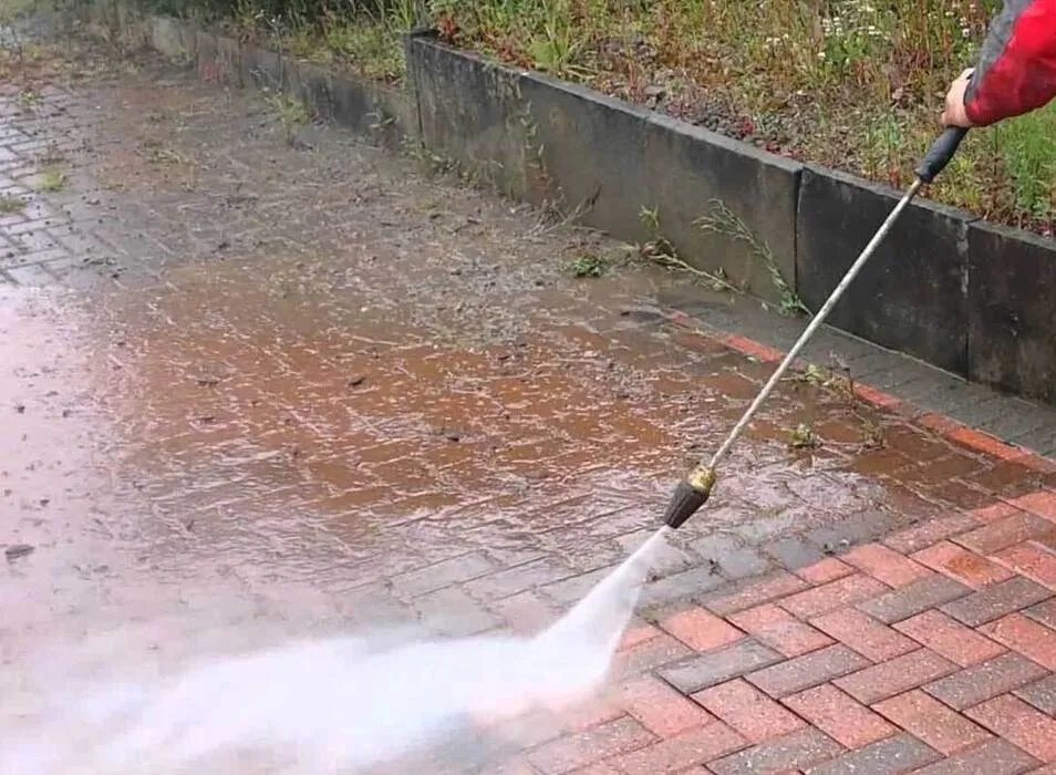 Jet-Washing-Service br1 exterior cleaning services uk